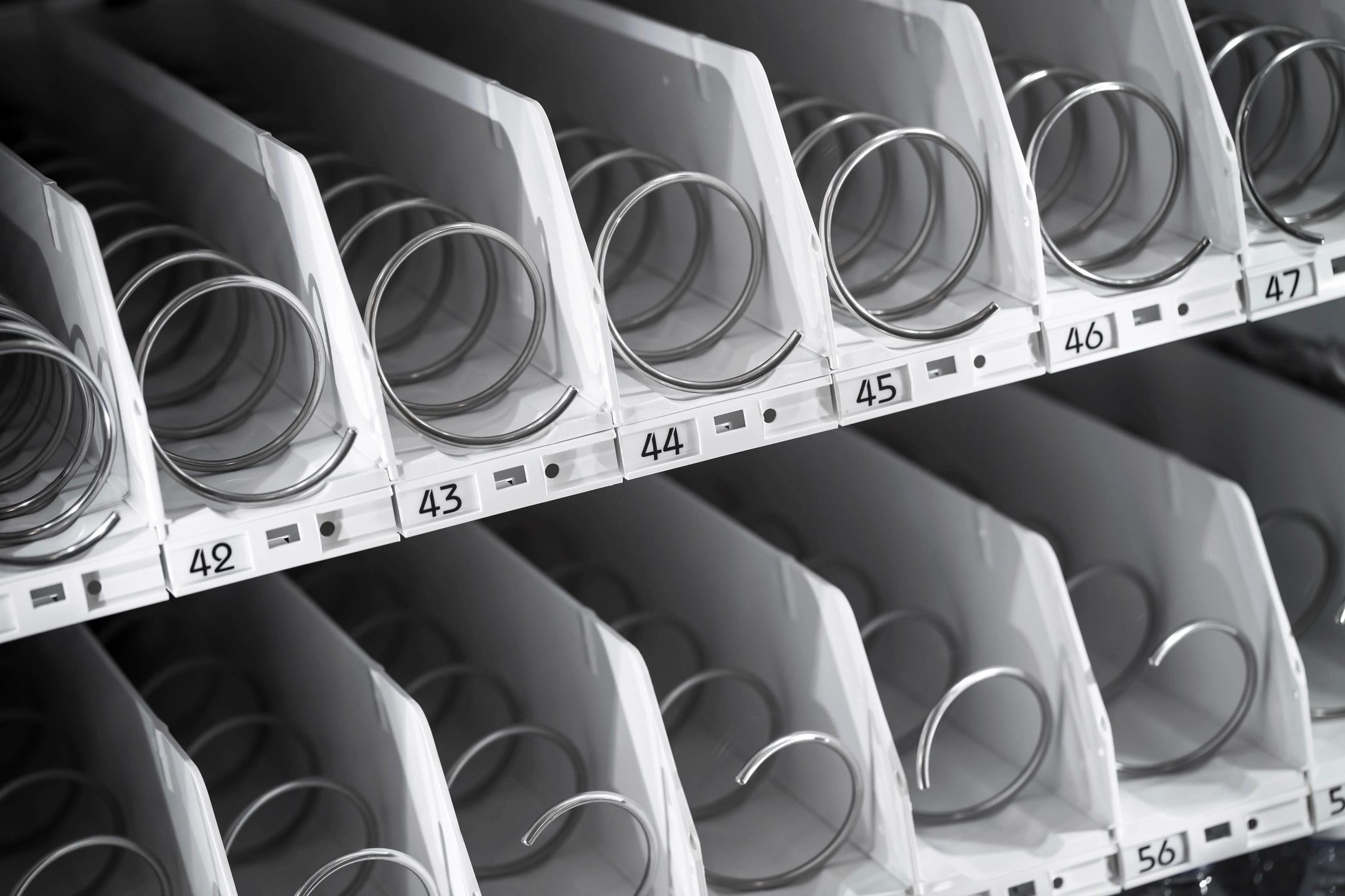 Vending Machines with Card Reader Revolutionize Convenience and Security