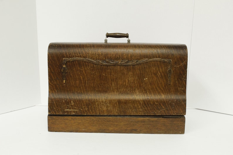 The Vintage White Rotary Sewing Machine Delight